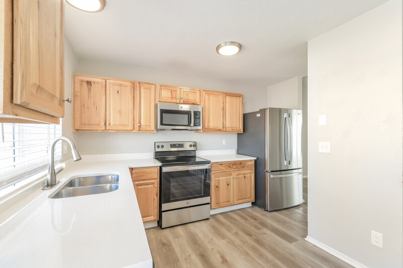 3,300/Mo, 21287 E Powers Pl Centennial, CO 80015 Kitchen View