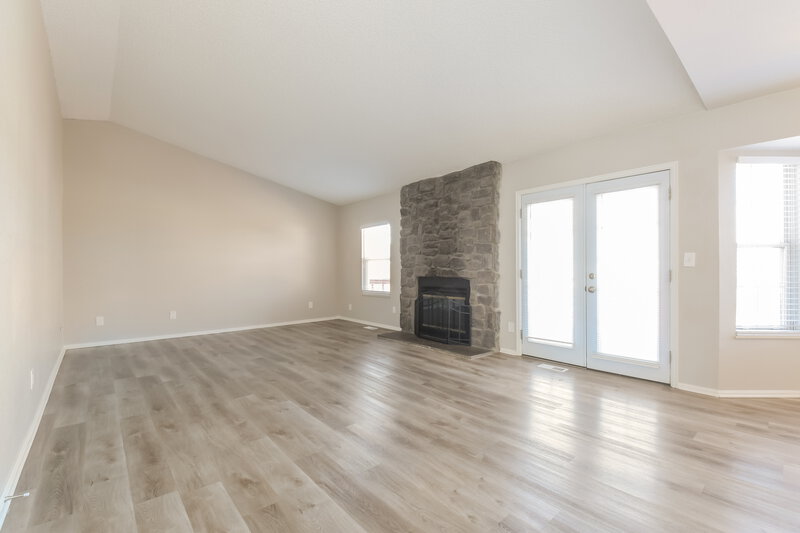 3,300/Mo, 21287 E Powers Pl Centennial, CO 80015 Family Room View