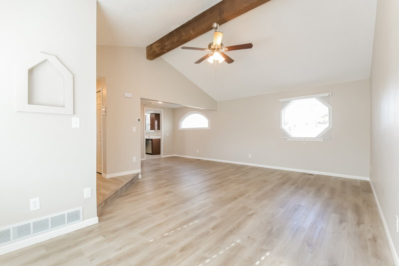 3,930/Mo, 3501 S Richfield Cir Aurora, CO 80013 Living Room View
