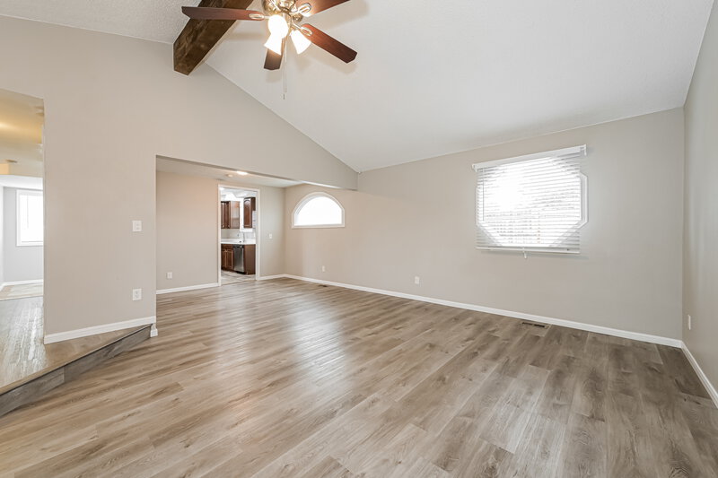 2,760/Mo, 3501 S Richfield Cir Aurora, CO 80013 Living Room View