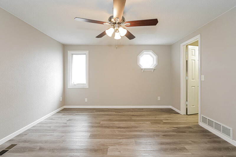 2,760/Mo, 3501 S Richfield Cir Aurora, CO 80013 Main Bedroom View