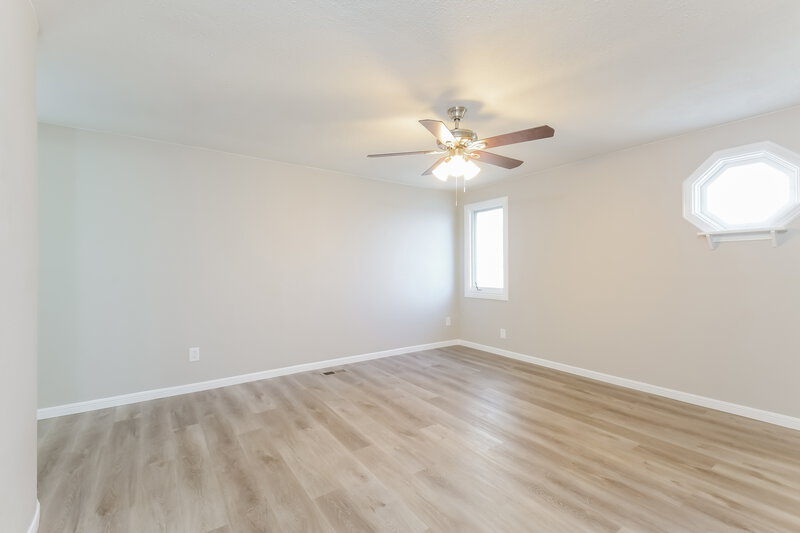 3,930/Mo, 3501 S Richfield Cir Aurora, CO 80013 Main Bedroom View 2