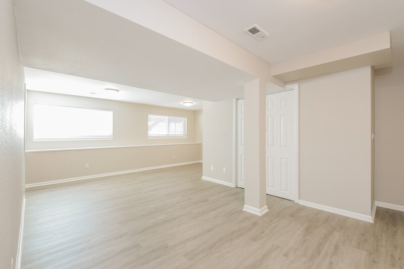 4,095/Mo, 6444 S Parfet St Littleton, CO 80127 Family Room View