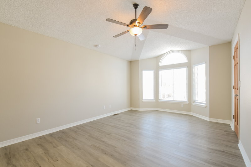 4,095/Mo, 6444 S Parfet St Littleton, CO 80127 Main Bedroom View
