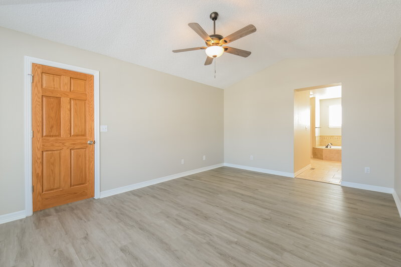 4,095/Mo, 6444 S Parfet St Littleton, CO 80127 Main Bedroom View 2