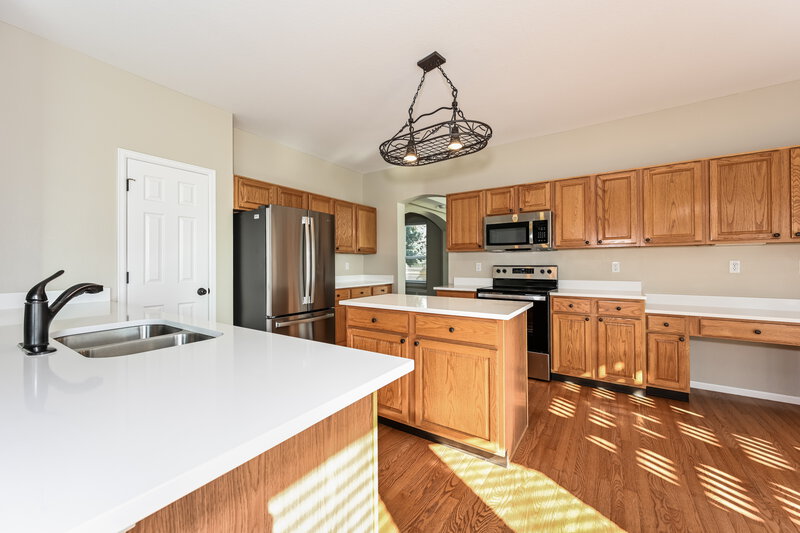 3,795/Mo, 21660 Longs Peak Ln Parker, CO 80138 Kitchen View