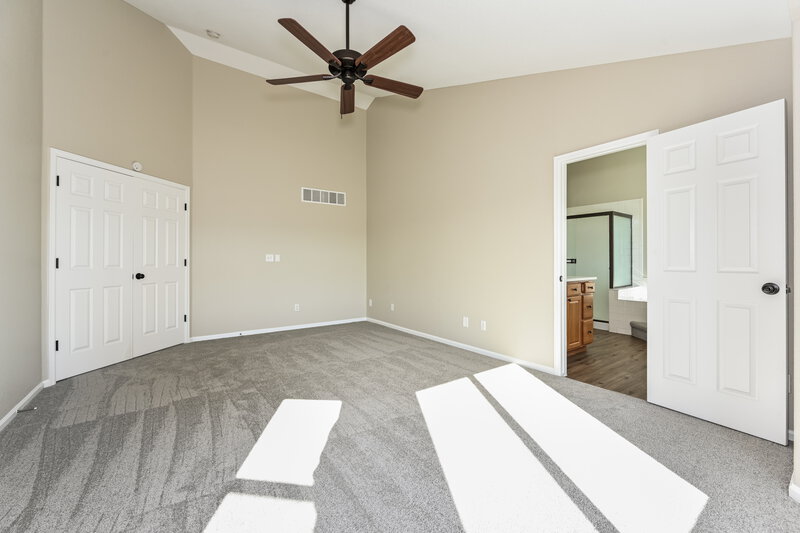 3,795/Mo, 21660 Longs Peak Ln Parker, CO 80138 Main Bedroom View 2