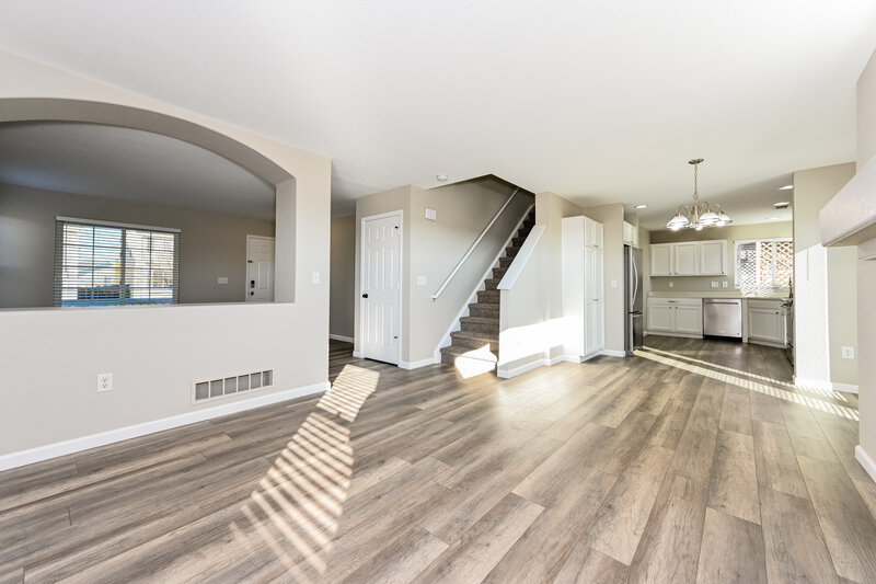 2,945/Mo, 6676 Fonder Dr Parker, CO 80134 Family Room View 2