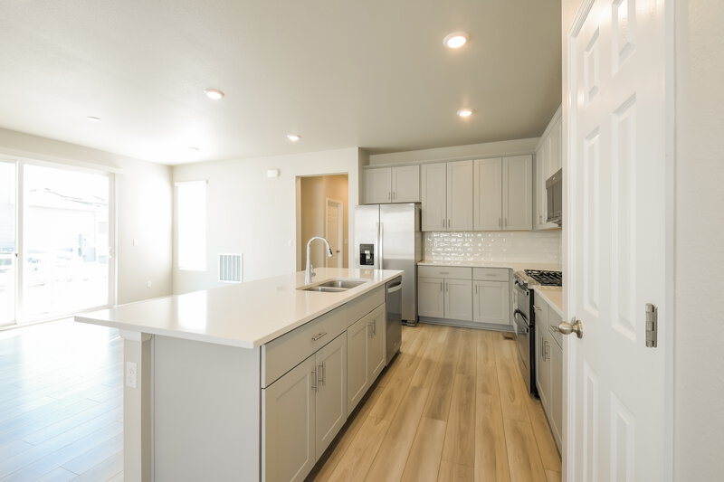 2,565/Mo, 849 Tarragon Rd Brighton, CO 80640 Misc View 5