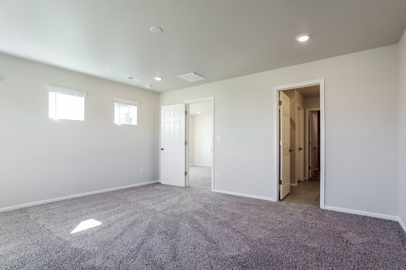 2,555/Mo, 877 Tarragon Rd Brighton, CO 80640 Main Bedroom View 2