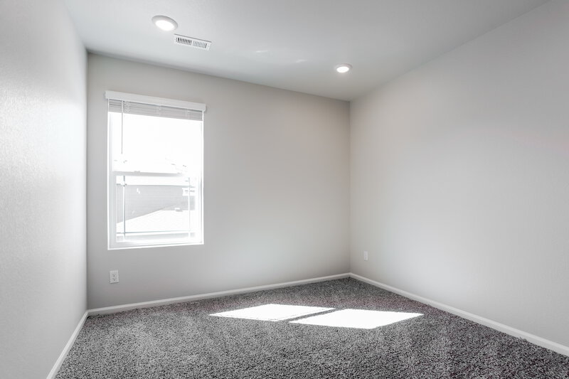 2,555/Mo, 877 Tarragon Rd Brighton, CO 80640 Bedroom View