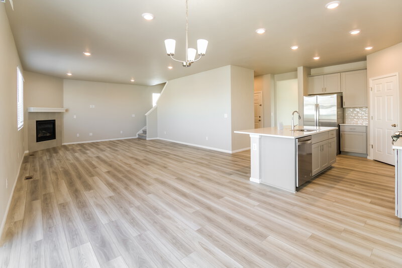 2,415/Mo, 9231 Rifle St Commerce City, CO 80022 Living Room View