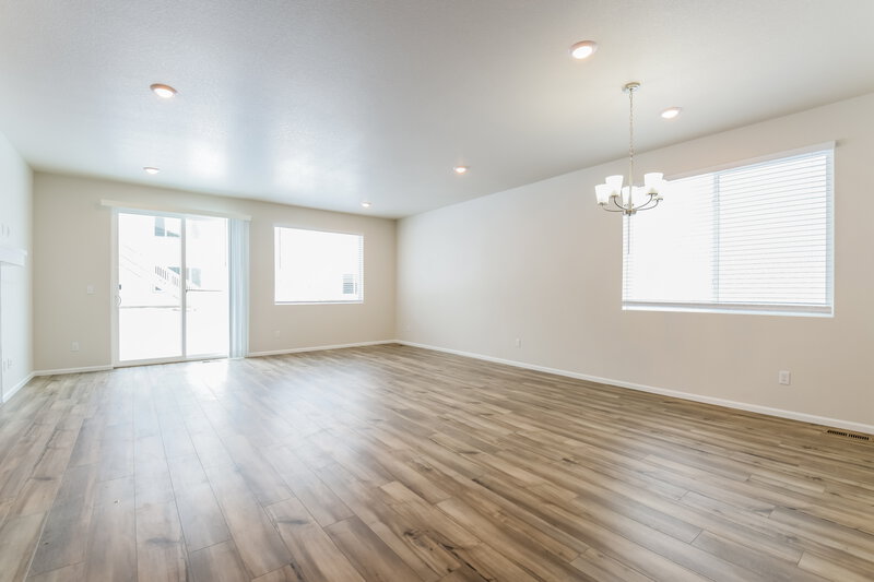 3,380/Mo, 9232 Rifle St Commerce City, CO 80022 Dining Room View
