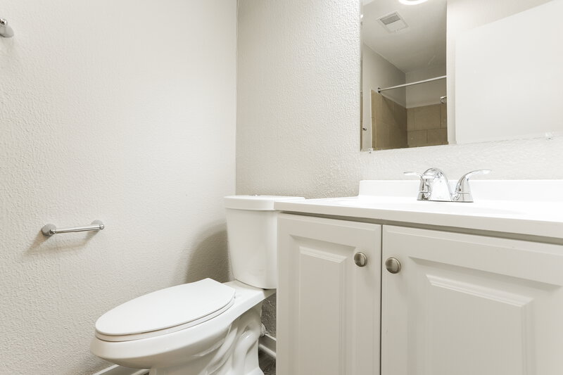 2,840/Mo, 5954 S Malta Way Centennial, CO 80015 Bathroom View