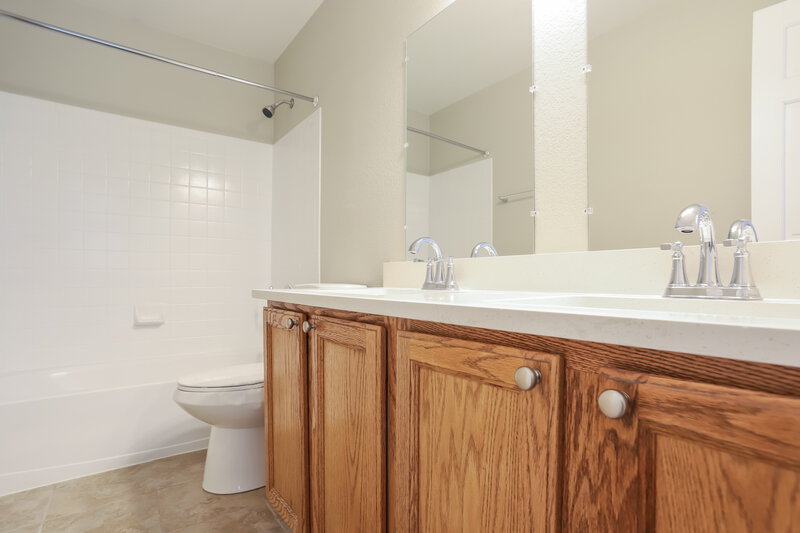 3,020/Mo, 17028 E Carr Ave Parker, CO 80134 Bathroom View