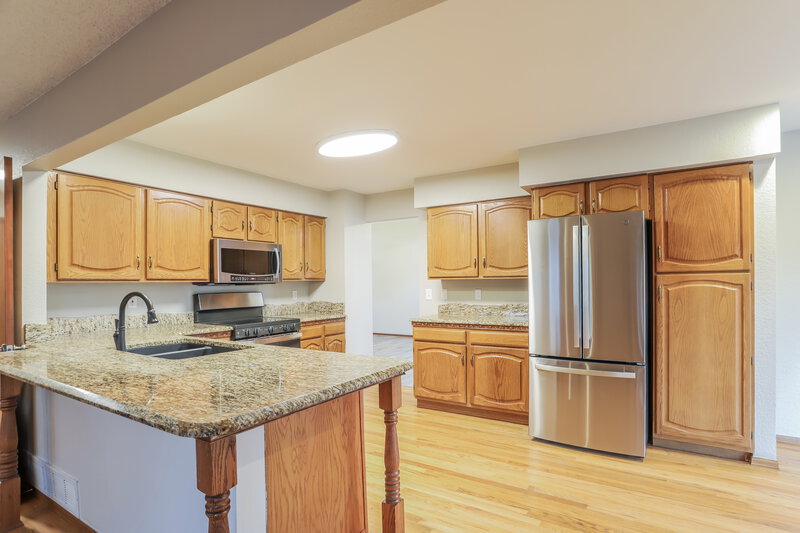 3,305/Mo, 5002 N Blazingstar Trl Castle Rock, CO 80109 Kitchen View