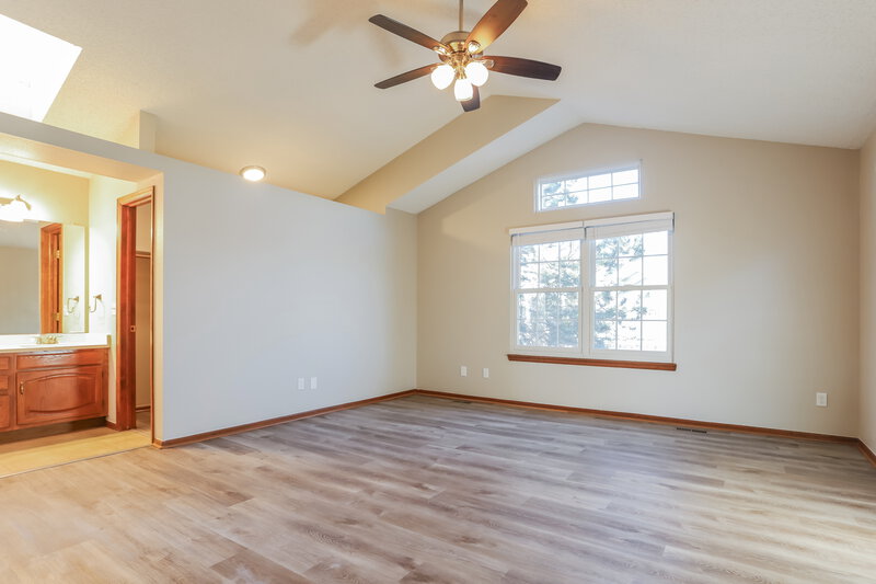 3,305/Mo, 5002 N Blazingstar Trl Castle Rock, CO 80109 Main Bedroom View