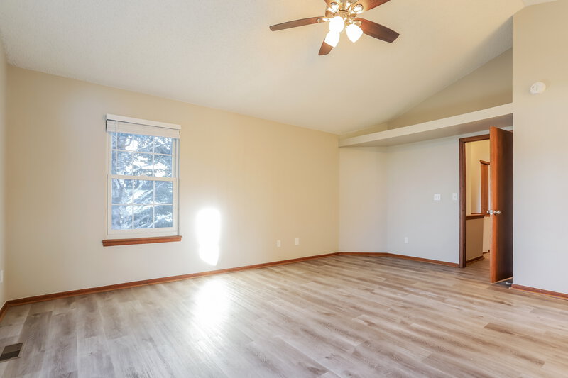 3,305/Mo, 5002 N Blazingstar Trl Castle Rock, CO 80109 Main Bedroom View 2