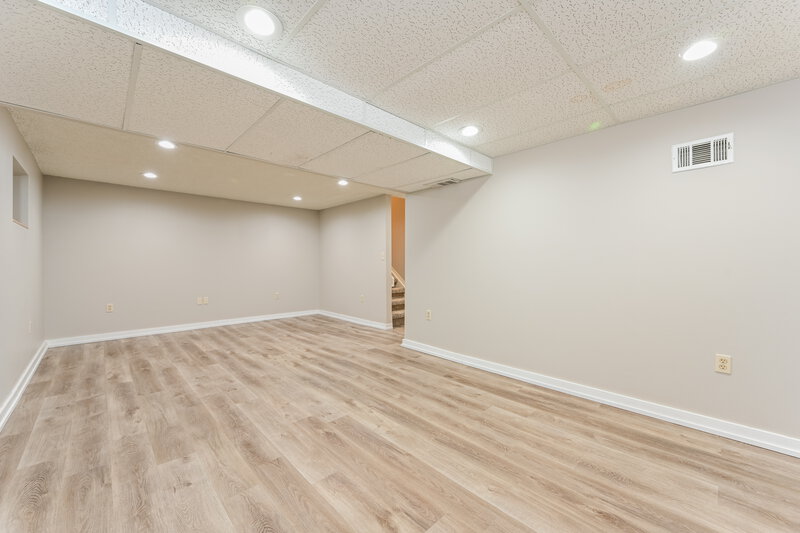 2,580/Mo, 3936 S Flanders Way Aurora, CO 80013 Basement View 2