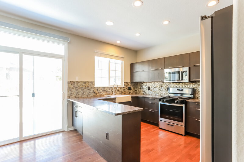 3,245/Mo, 7407 S Memphis St Aurora, CO 80016 Kitchen View 2