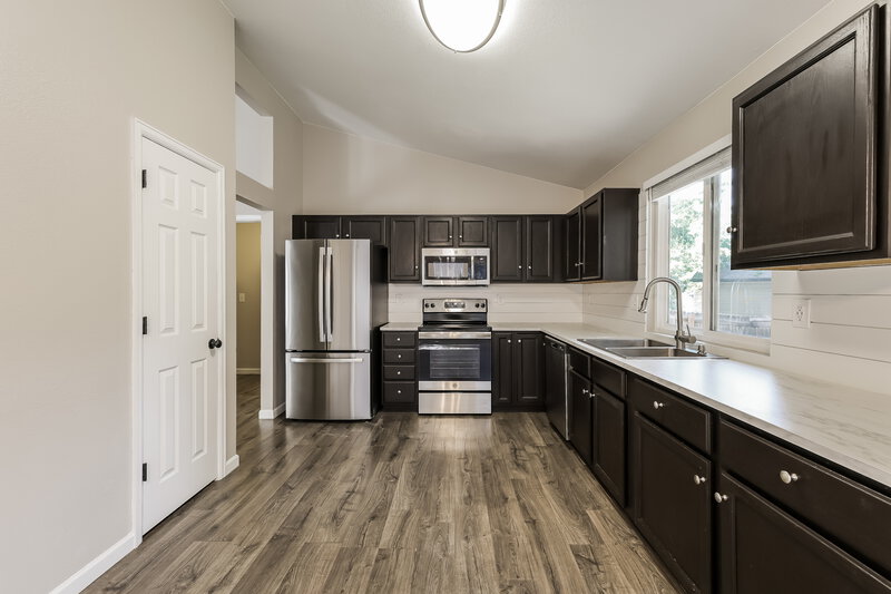 3,505/Mo, 21514 Needles Ln Parker, CO 80138 Kitchen View