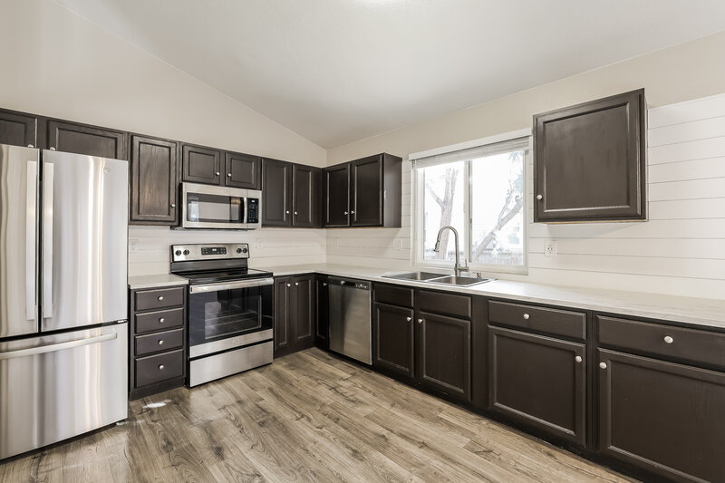 3,505/Mo, 21514 Needles Ln Parker, CO 80138 Kitchen View 2