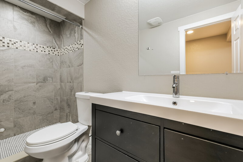 3,505/Mo, 21514 Needles Ln Parker, CO 80138 Bathroom View