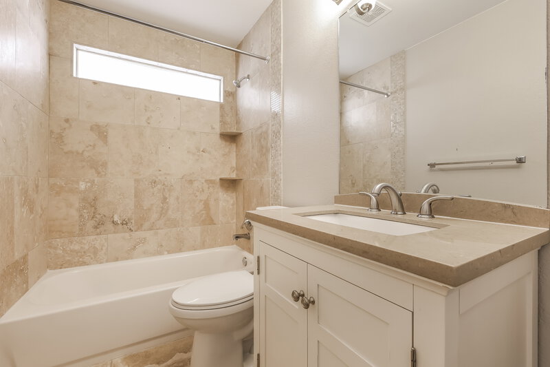 3,505/Mo, 21514 Needles Ln Parker, CO 80138 Bathroom View 2