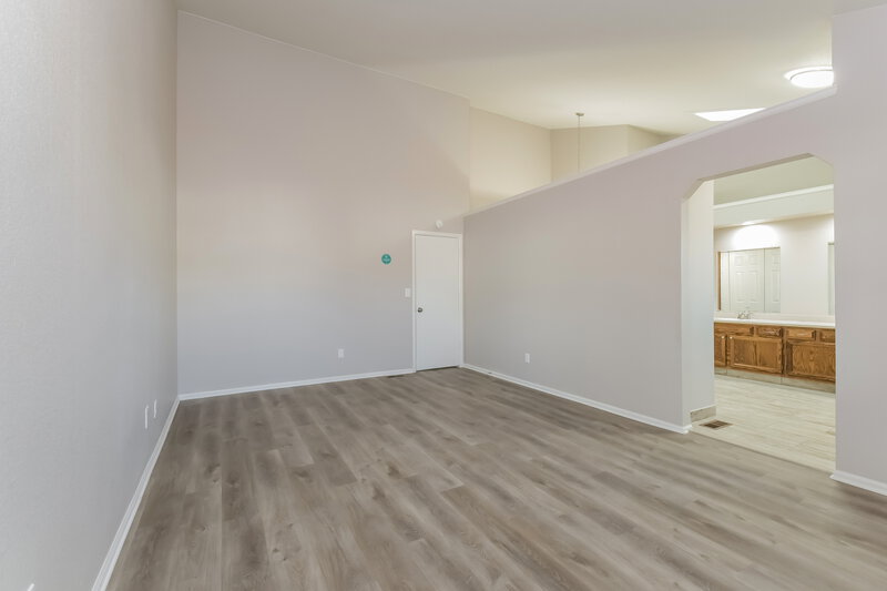 3,265/Mo, 15059 E Layton Pl Aurora, CO 80015 Main Bedroom View