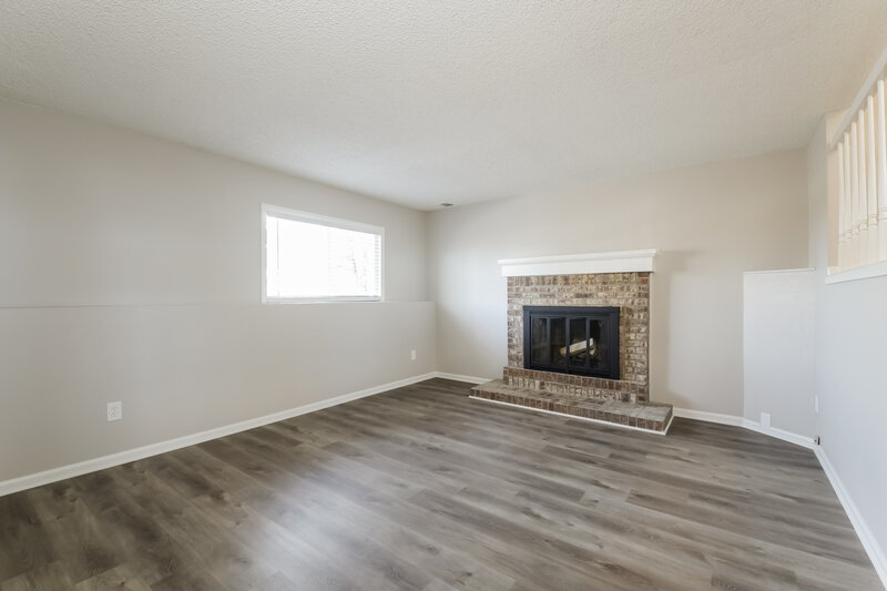 2,690/Mo, 19401 E Navarro Dr Aurora, CO 80013 Living Room View
