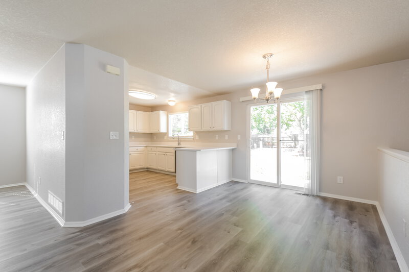 3,095/Mo, 13825 Dahlia St Thornton, CO 80602 Dining Room View 2
