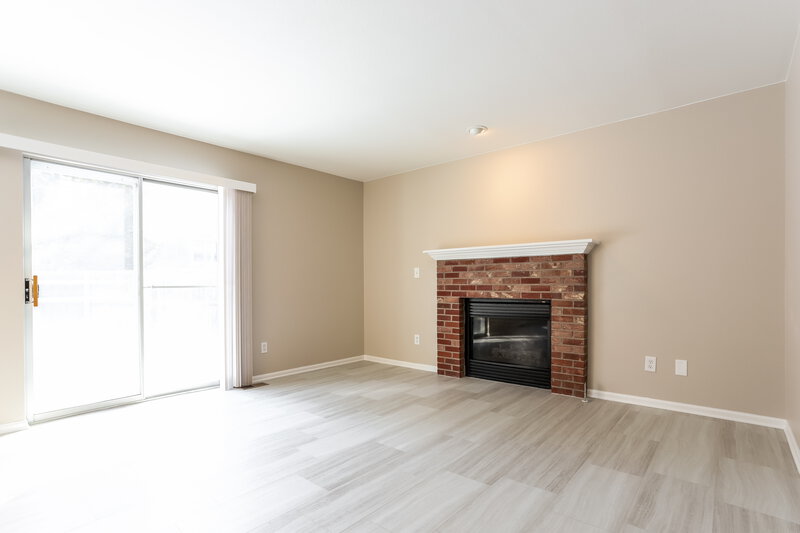 3,350/Mo, 4884 S Bahama Way Aurora, CO 80015 Family Room View