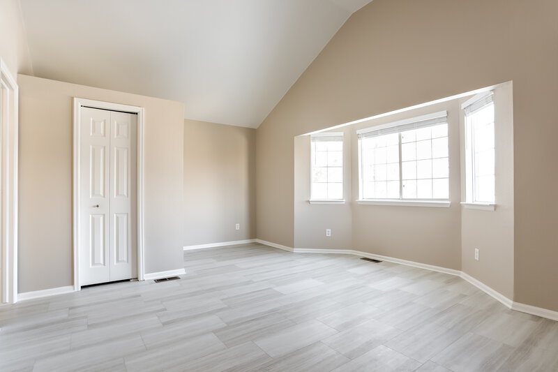 3,350/Mo, 4884 S Bahama Way Aurora, CO 80015 Main Bedroom View 2