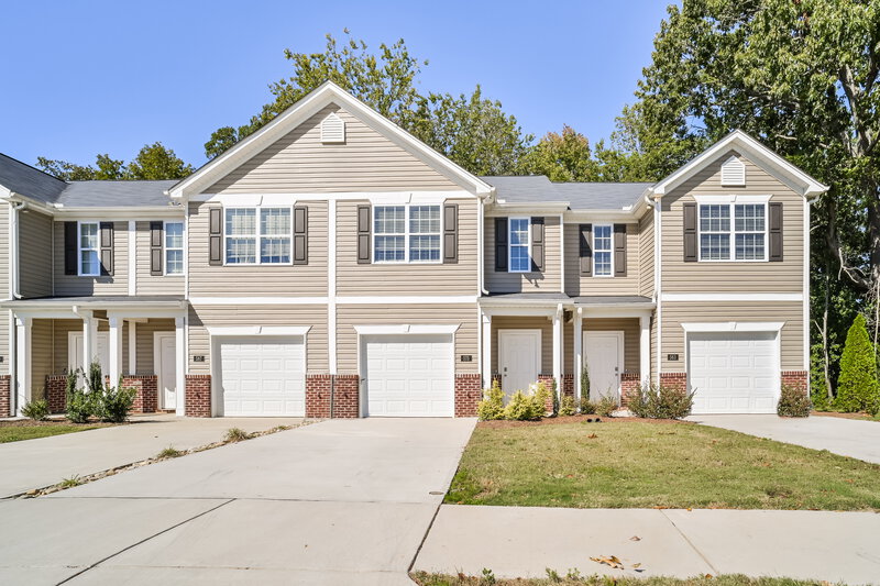 1,855/Mo, 575 Collinwood Dr Burlington, NC 27215 External View