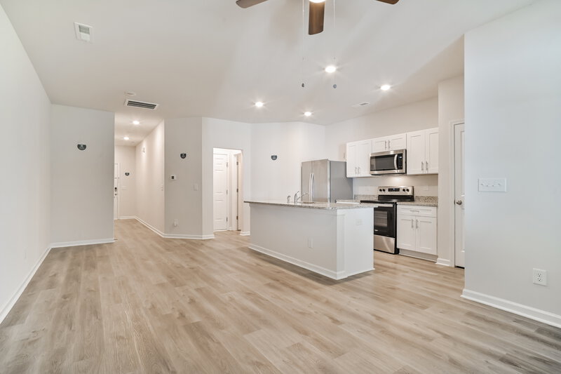 1,855/Mo, 575 Collinwood Dr Burlington, NC 27215 Dining Room View