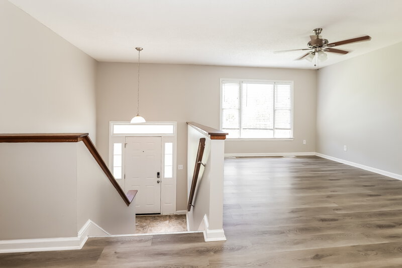 1,875/Mo, 6819 Salem Quarter Rd Belews Creek, NC 27009 Foyer View 2