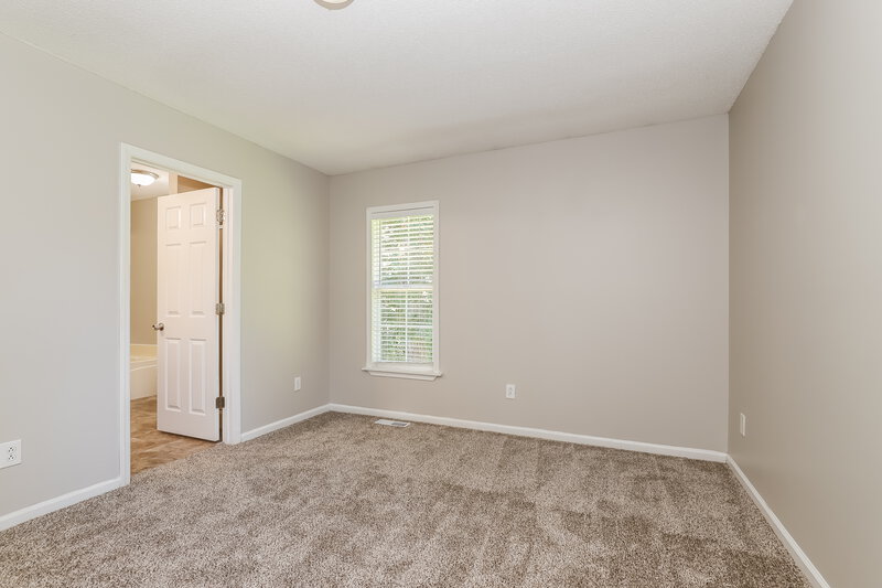 1,875/Mo, 6819 Salem Quarter Rd Belews Creek, NC 27009 Main Bedroom View 2