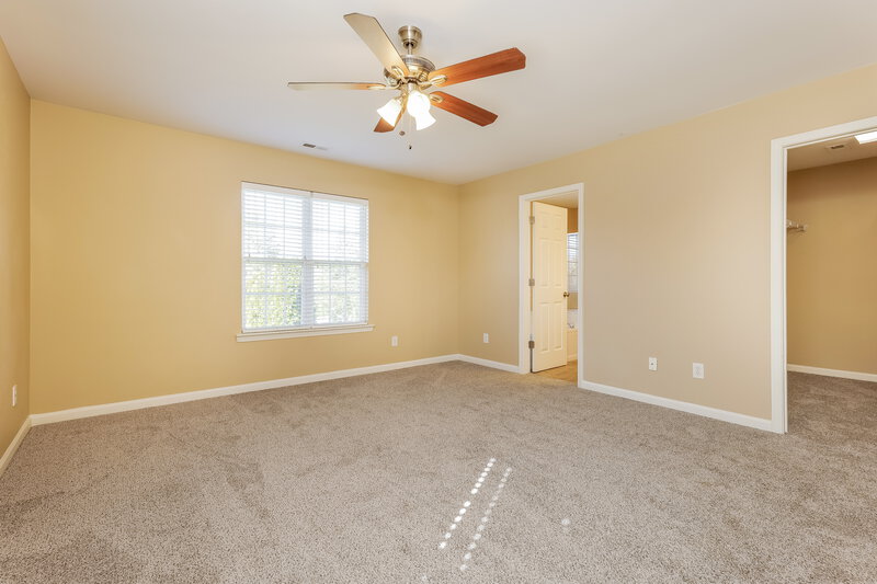 2,005/Mo, 3896 Turnberry Park Dr Pfafftown, NC 27040 Main Bedroom View