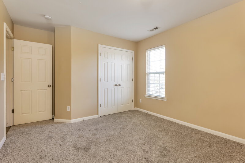 2,005/Mo, 3896 Turnberry Park Dr Pfafftown, NC 27040 Bedroom View
