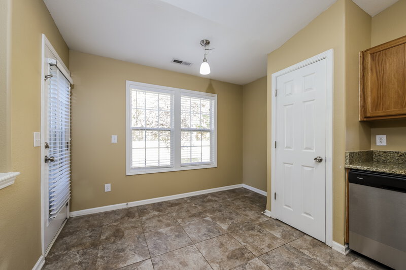 1,715/Mo, 2012 Embark Dr Winston-Salem, NC 27107 Dining Room View