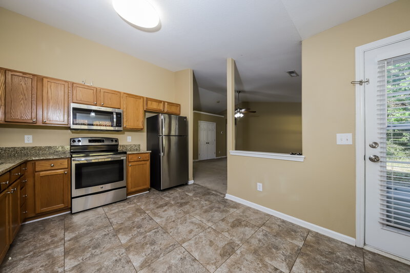 1,715/Mo, 2012 Embark Dr Winston-Salem, NC 27107 Kitchen View 2