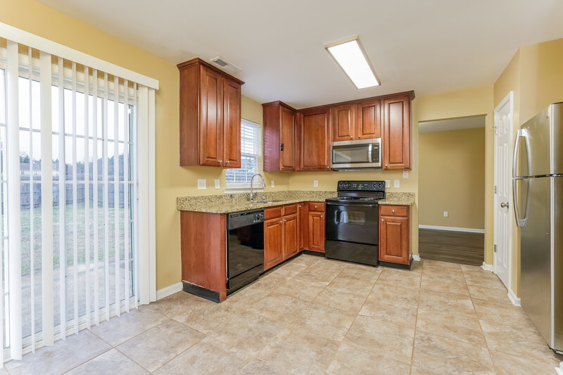 1,700/Mo, 125 Chaftain Dr Winston-Salem, NC 27107 Breakfast Nook View