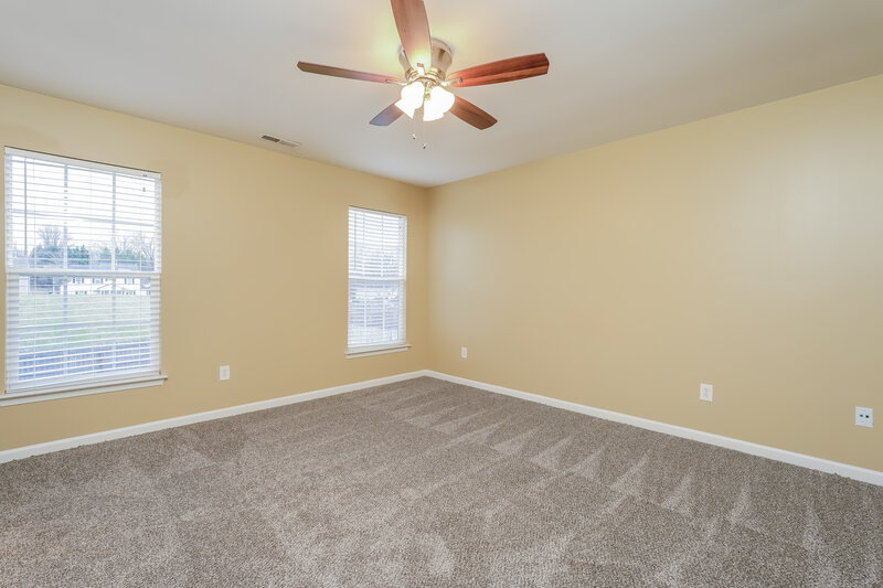 1,700/Mo, 125 Chaftain Dr Winston-Salem, NC 27107 Main Bedroom View