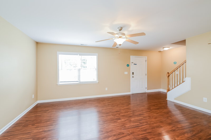 1,800/Mo, 3384 Tinley Park Dr Winston-Salem, NC 27107 Living Room View