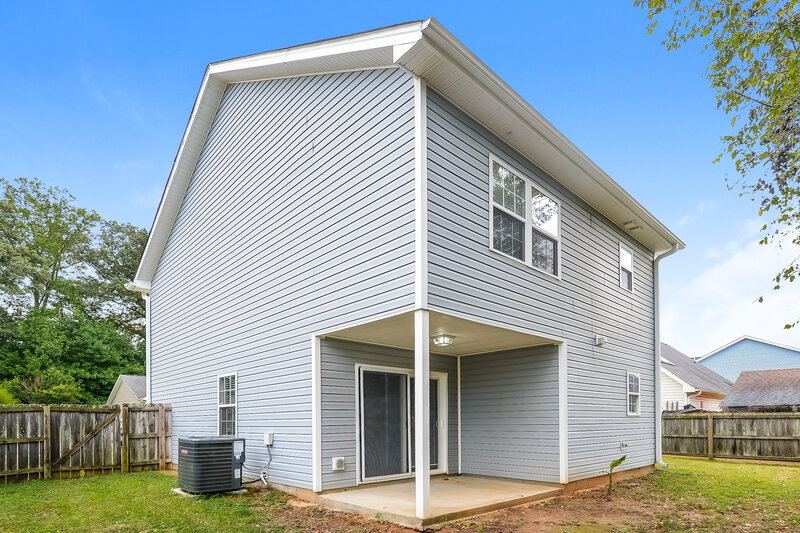 1,800/Mo, 3384 Tinley Park Dr Winston-Salem, NC 27107 Rear View 2
