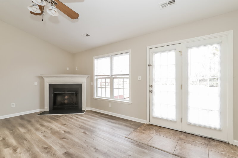 1,550/Mo, 2459 Joshua Ln Winston-Salem, NC 27127 Living Room View