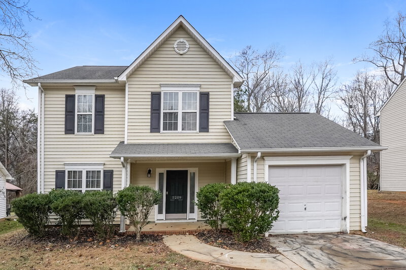 1,705/Mo, 5209 Carriage Woods Dr Browns Summit, NC 27214 External View