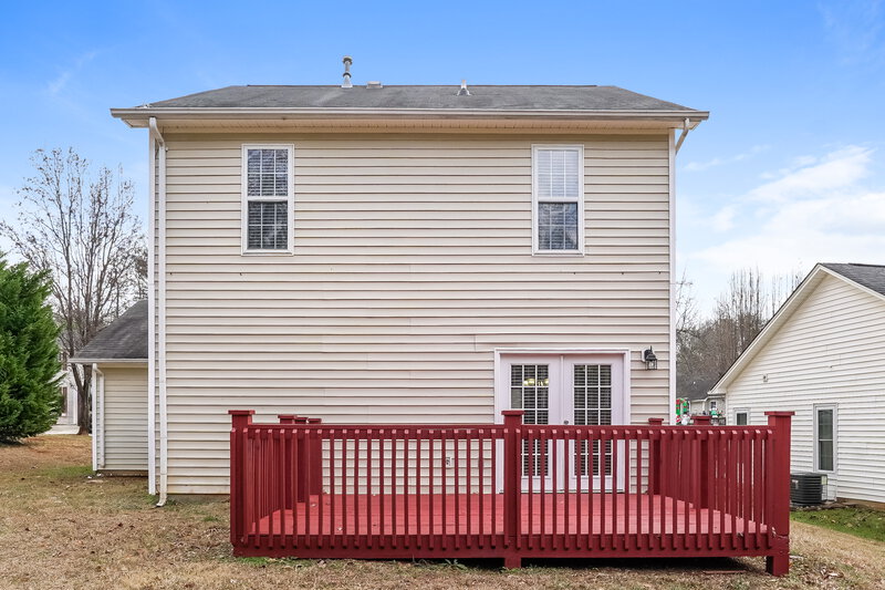 1,705/Mo, 5209 Carriage Woods Dr Browns Summit, NC 27214 Rear View