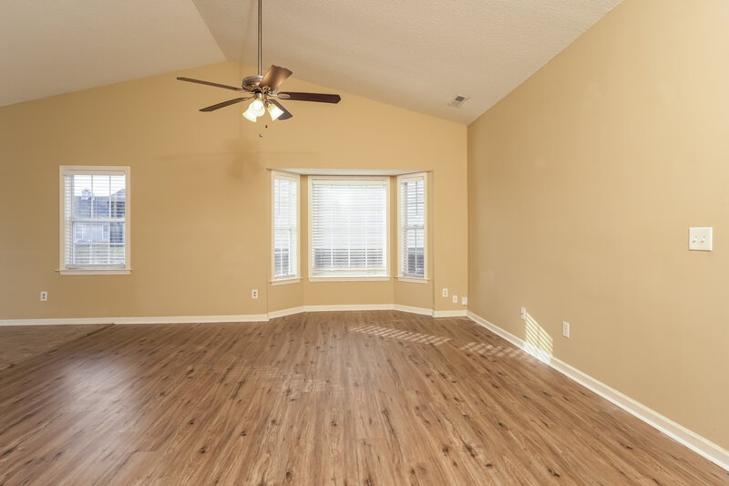 1,755/Mo, 229 Lucan Dr Greensboro, NC 27406 Family Room View