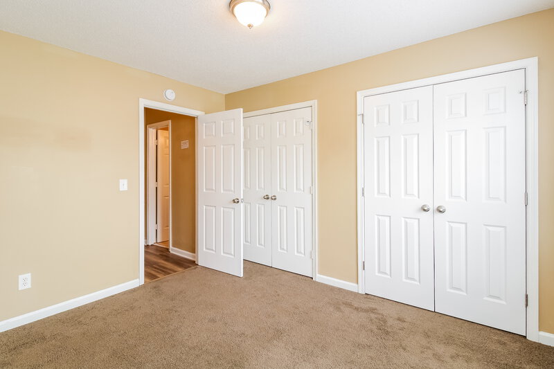 1,975/Mo, 2424 Glen Laurel Dr Greensboro, NC 27406 Misc View 9